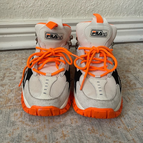 FILA, retro, “dad” sneakers - Picture 2 of 6